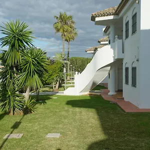 https://apartamento-la-barrosa-pinar-del-atlantico-wifi-aire.es-andalucia.com